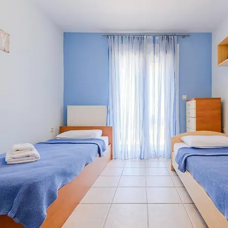 Semesterbostad Salty Dream 3-bdrm Maison, Trani Ammouda Beach