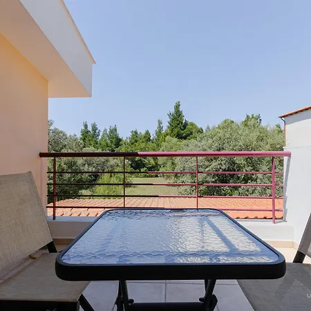 Salty Dream 3-bdrm Maison, Trani Ammouda Beach Semesterbostad *